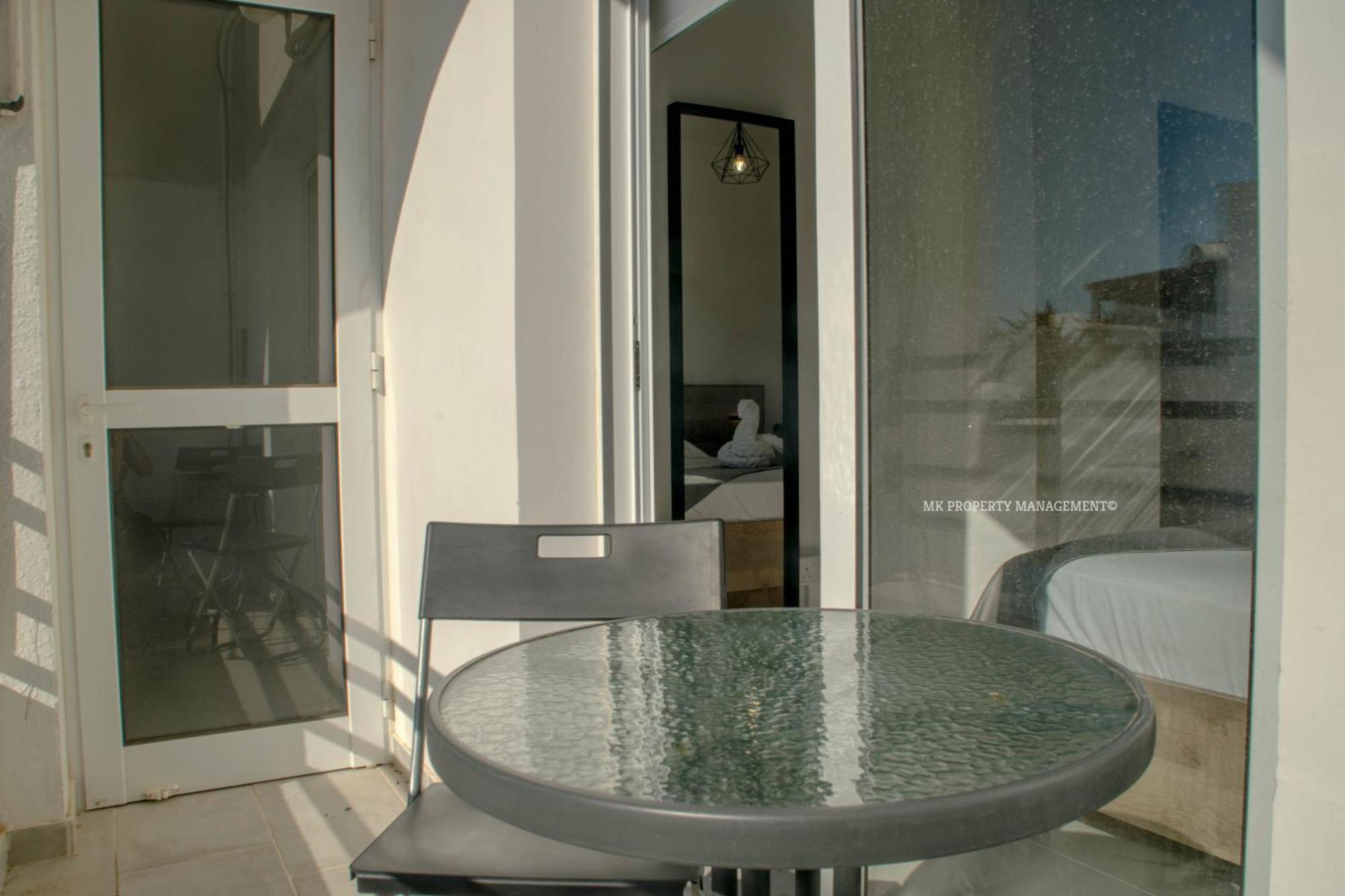 Mad Beach Protaras Exterior foto